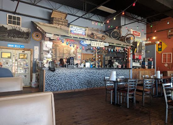 mississippi/the-tombigbee-prairie/restaurant/lost-pizza-co-north-gloster