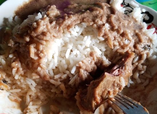 cameroon/foumban/restaurant/restaut-la-maturite