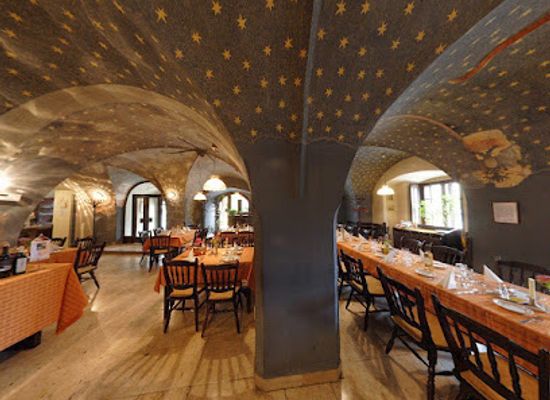 hungary/sopron/restaurant/corvinus-pizzeria-etterem-es-vinoteka