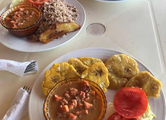 panama/portobelo/restaurant/fonda-yivimar