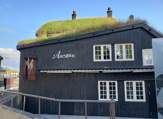 faroe-islands/skuvoy/restaurant/aarstova