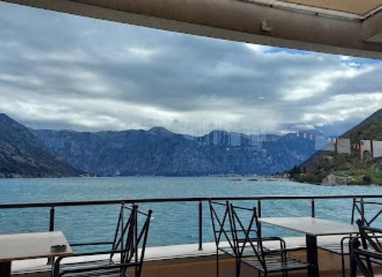 montenegro/old-herzegovina/restaurant/verige-65