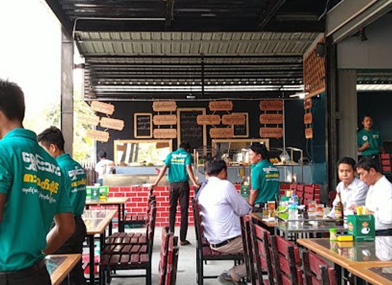 myanmar-burma/golden-triangle/restaurant/golden-prince