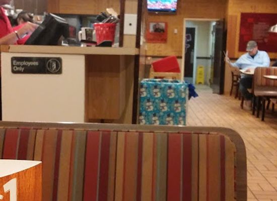 mississippi/the-pontotoc-ridge/restaurant/huddle-house