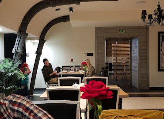 poland/lublin/bronowice/restaurant/morafi