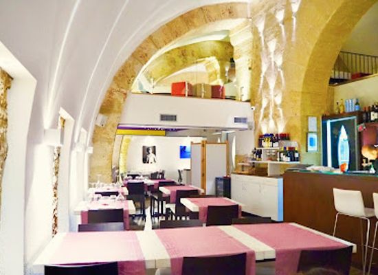 italy/palermo/kalsa/restaurant/carizzi-d-amuri