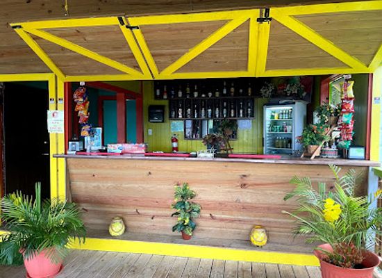 antigua-and-barbuda/jolly-harbour/restaurant/aunty-cavell-s-restaurant