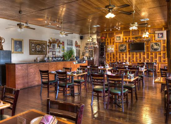 california/santa-clarita/restaurant/mom-can-cook-thai-kitchen