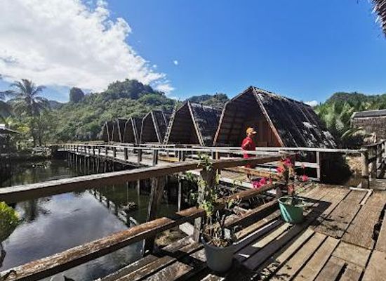 indonesia/south-sulawesi/restaurant/cafe-and-village-rammang-rammang