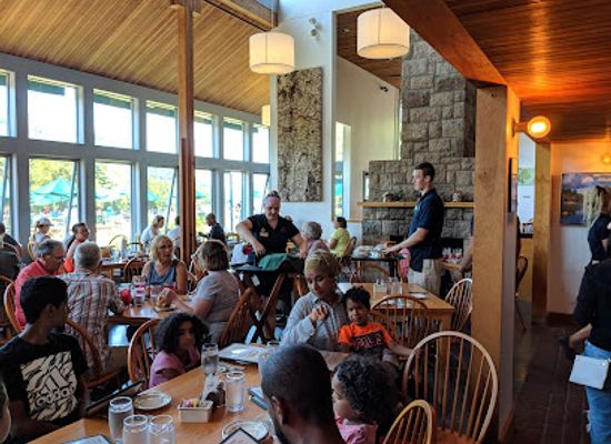 maine/bar-harbor/restaurant/jordan-pond-house-restaurant