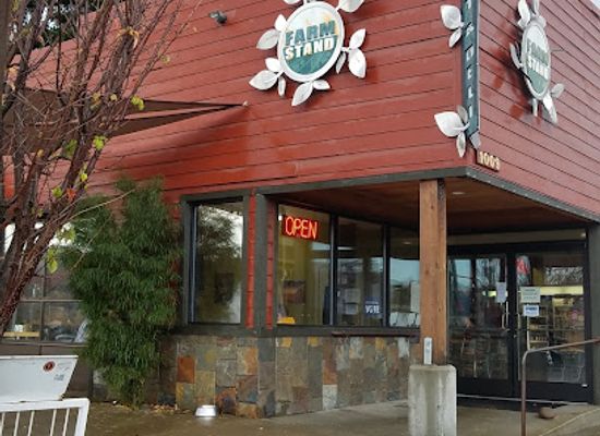 oregon/columbia-river-gorge/restaurant/farm-stand-in-the-gorge