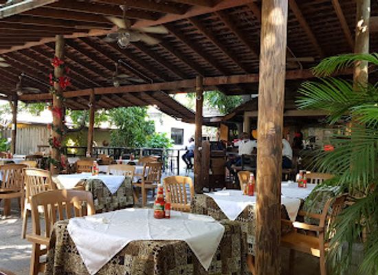 jamaica/kingston/restaurant/south-avenue-grill