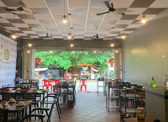 cambodia/kampot/restaurant/kakk-thak-soup-bbq