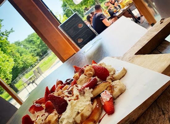 hungary/szigetkoz/restaurant/camping-bistro-lipot