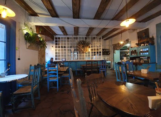 ukraine/lviv/stryiskyi-park/restaurant/tante-sophie-cafe-escargot
