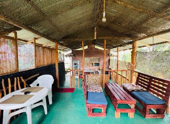 sri-lanka/ella/restaurant/golden-cabin-restaurant