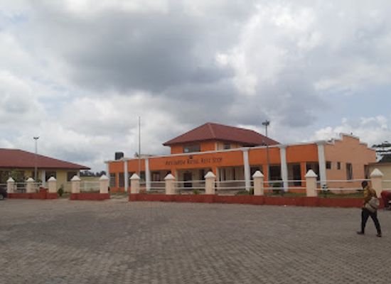 ghana/akyem/restaurant/akyempem-royal-rest-stop