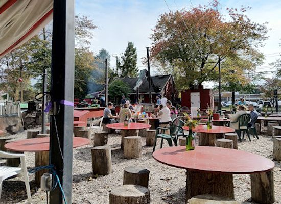 connecticut/bear-mountain/restaurant/the-place-restaurant