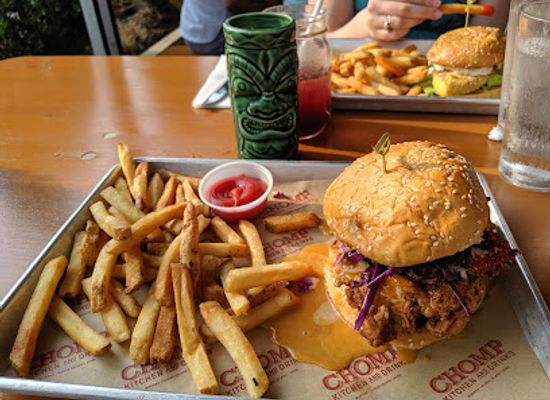 rhode-island/bristol-county/restaurant/chomp-kitchen-and-drinks