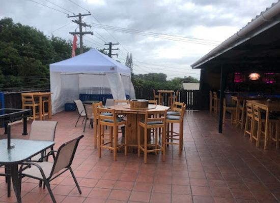 saint-vincent-and-the-grenadines/saint-george/restaurant/prestige-cocktail-bar-and-lounge