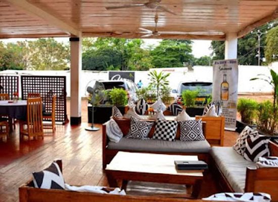 central-african-republic/carnot/restaurant/restaurant-le-m