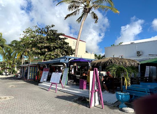 sint-maarten/great-bay-beach/restaurant/chez-delphine