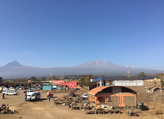 kenya/tsavo-region/restaurant/osotua-plaza