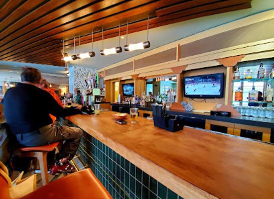 colorado/maroon-bells-snowmass-wilderness/restaurant/last-chair