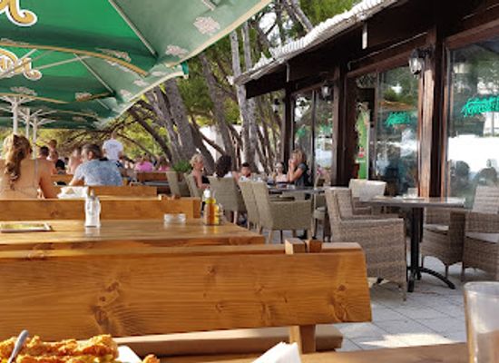 montenegro/bar/restaurant/forest