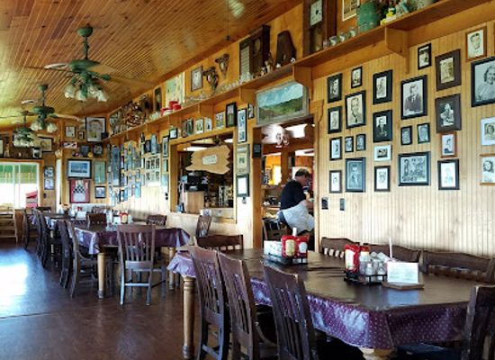 arkansas/delta/restaurant/cliff-house-inn