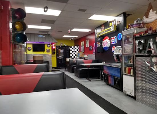 oregon/clackamas-county/restaurant/lew-s-drive-in