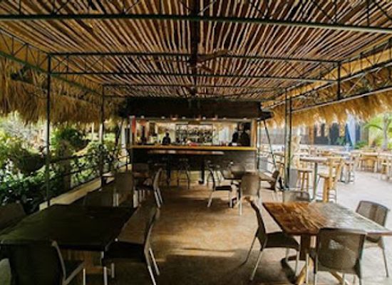 jamaica/john-crow-mountains/restaurant/chillin-restaurant-and-bar