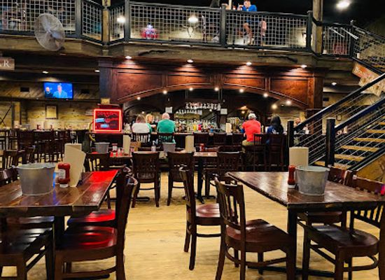 oklahoma/kiamichi-country/restaurant/hochatown-saloon