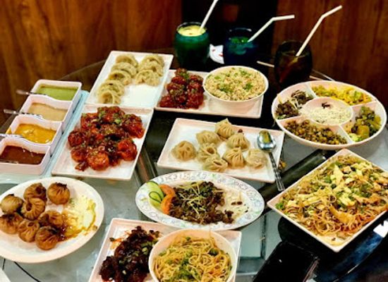 oman/rub-al-khali-desert/restaurant/momo-king-azaiba