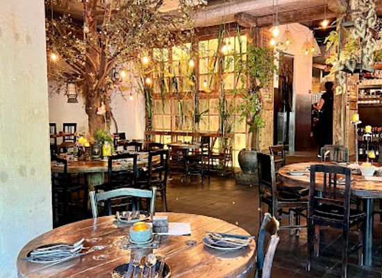 netherlands/rotterdam/centrum/restaurant/little-v-rotterdam