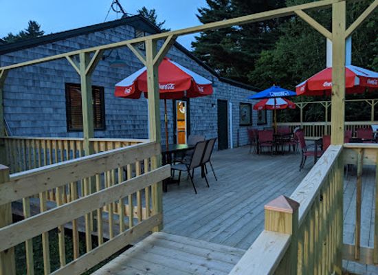 maine/acadia-national-park/restaurant/ellsworth-pat-s-pizza
