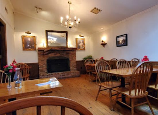 north-carolina/uwharrie-mountains/restaurant/yadkin-valley-steakhouse