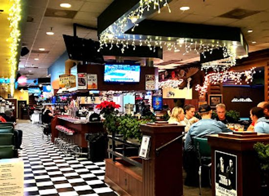 minnesota/mankato/restaurant/loose-moose-saloon-conference-center