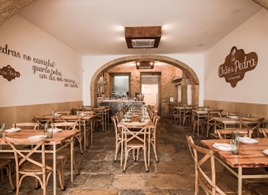 portugal/lisbon-coast/restaurant/stone-floor