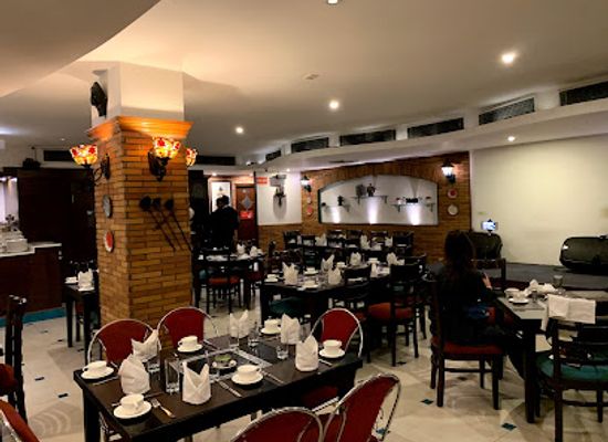 india/delhi/restaurant/waves-restaurant