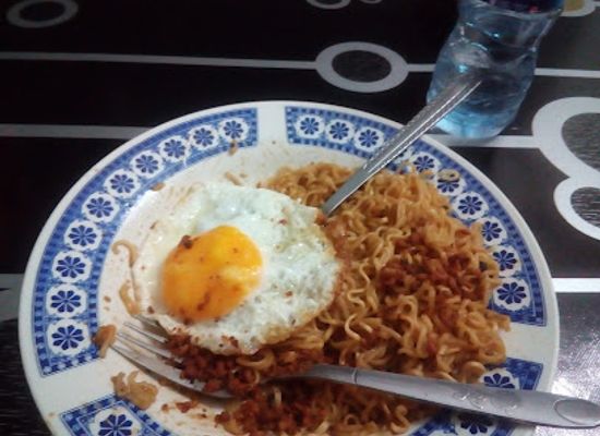 brunei/tutong/restaurant/chit-chat-restaurent