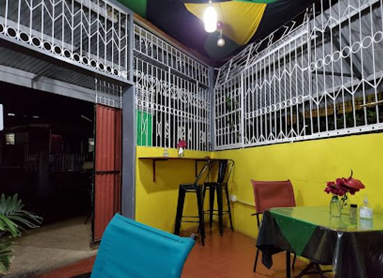 dominica/saint-george/restaurant/jamaican-flava-restaurant