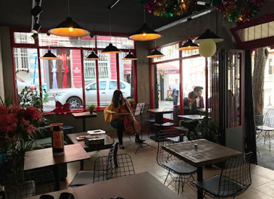 turkiye/istanbul/kadikoy/restaurant/veganarsist