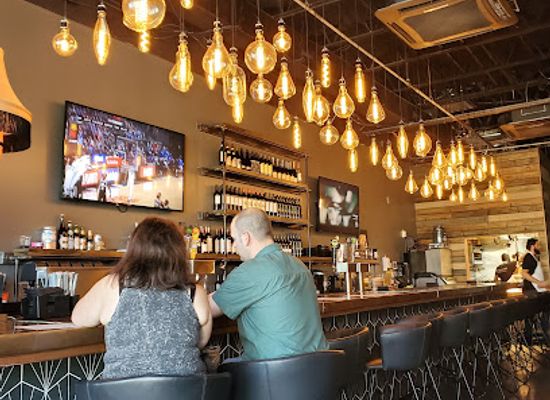 florida/panama-city-beach/restaurant/hunt-gather-raw-bar-pub