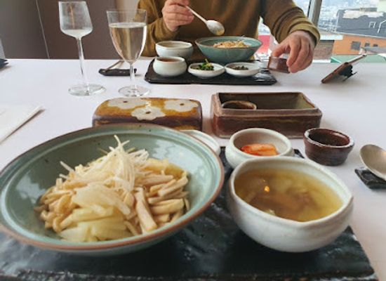 south-korea/gyeonggi-province/restaurant/poom-seoul