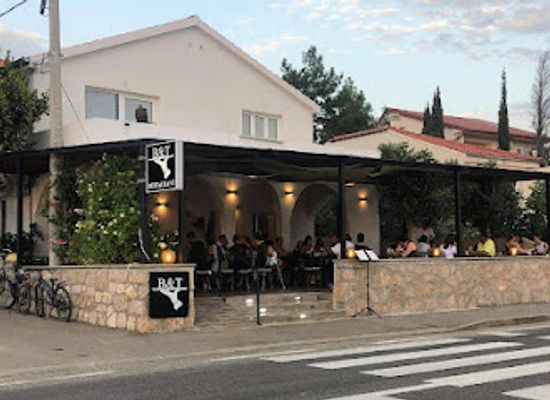 croatia/paklenica-riviera/restaurant/b-t-restaurant