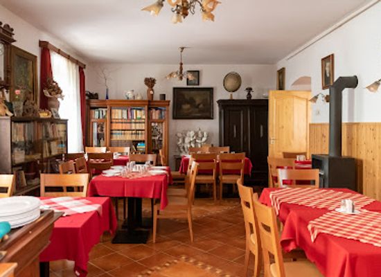 hungary/bakony/restaurant/vadszolo-szallo-es-etterem