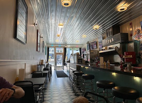 idaho/silver-valley/restaurant/uphill-grill-taphouse