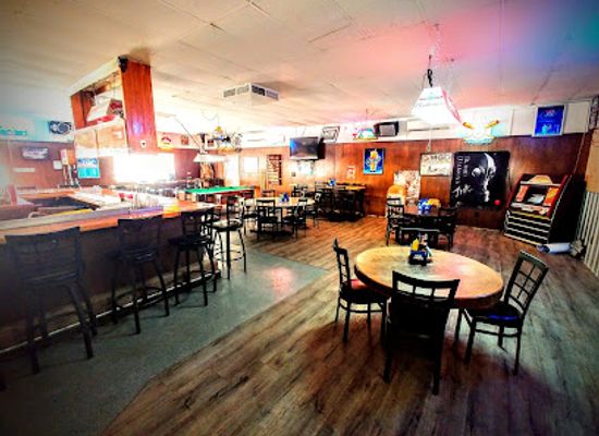 idaho/palouse/restaurant/codi-jo-s-wagon-wheel-bar-grill