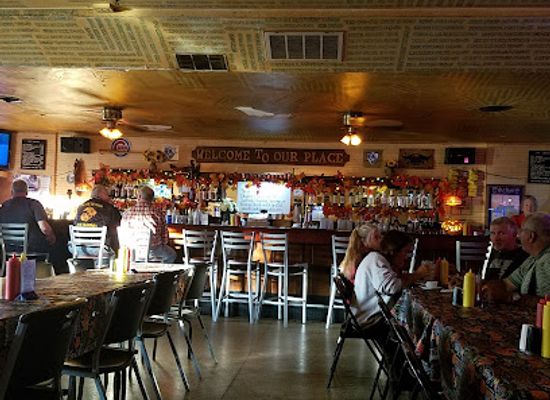 illinois/elgin/restaurant/our-place-pub